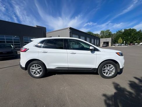 Used 2023 Ford Edge SEL w/ Convenience Package AWD/4WD image 4