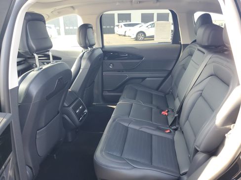 New 2026 Lincoln Nautilus Reserve AWD/4WD image 27