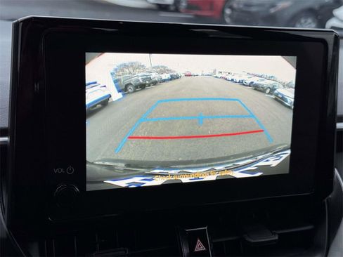 Used 2025 Toyota Corolla LE image 4