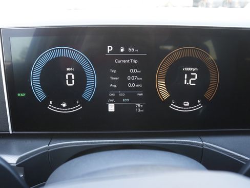 New 2026 Hyundai Santa Fe SE image 28