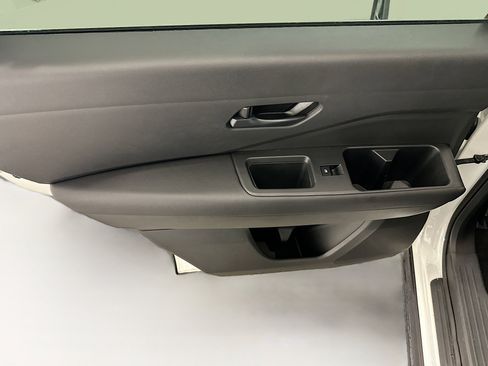 Used 2023 Nissan Pathfinder S AWD/4WD image 26