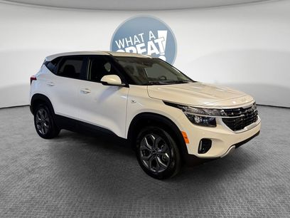 Certified 2025 Kia Seltos LX