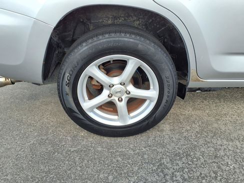 Used 2010 Toyota RAV4 2WD image 26