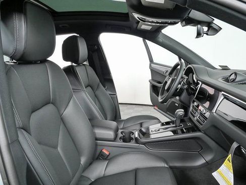 New 2026 Porsche Macan AWD image 24