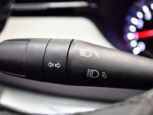 Used 2025 Jeep Compass Limited image 20