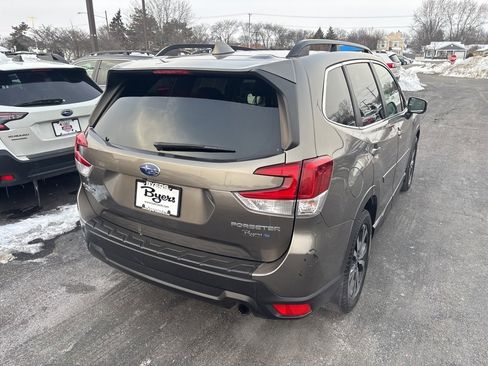 Used 2019 Subaru Forester Limited w/ Popular Package #3 image 3