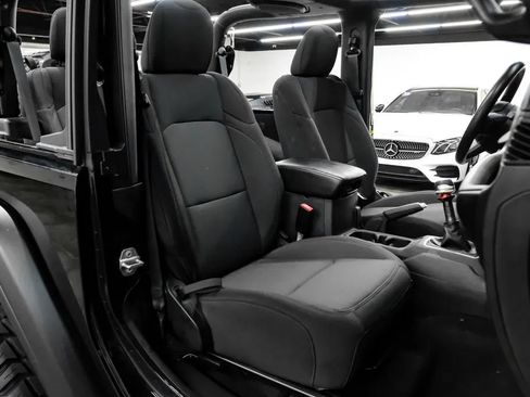 Used 2021 Jeep Wrangler Sport AWD/4WD image 43