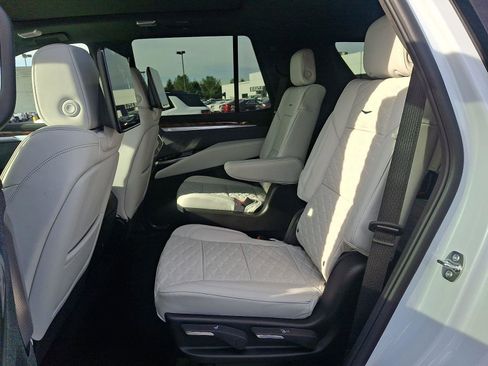 New 2026 Cadillac Escalade Platinum Luxury image 5