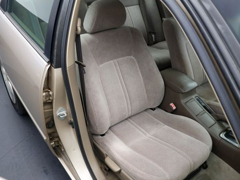 Used 1997 Toyota Camry LE image 17