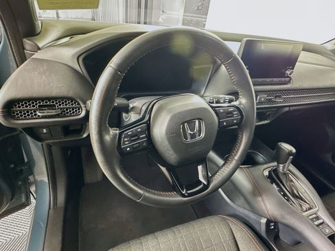 Used 2023 Honda HR-V LX image 11