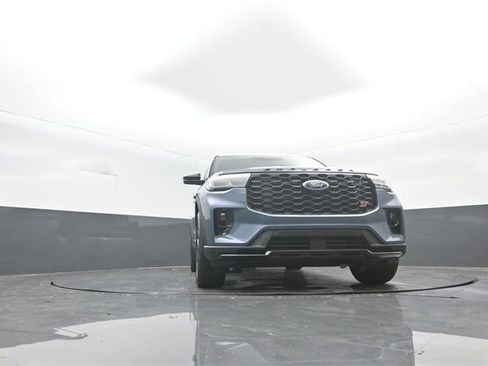 New 2026 Ford Explorer ST w/ Sun And Sound Package image 32