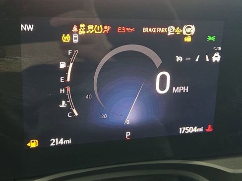 Used 2025 Buick Envista Sport Touring image 17