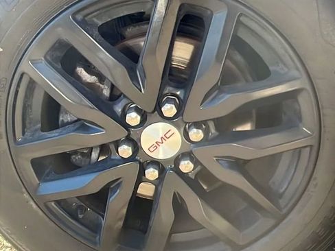 Used 2019 GMC Acadia SLT image 24