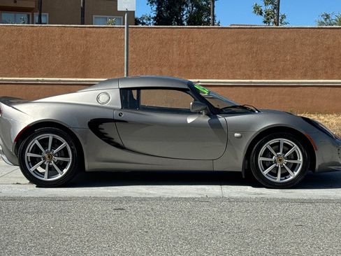 Used 2005 Lotus Elise RWD image 3