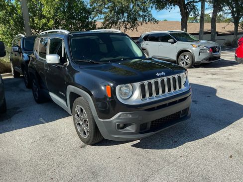 Used 2017 Jeep Renegade Limited FWD image 4