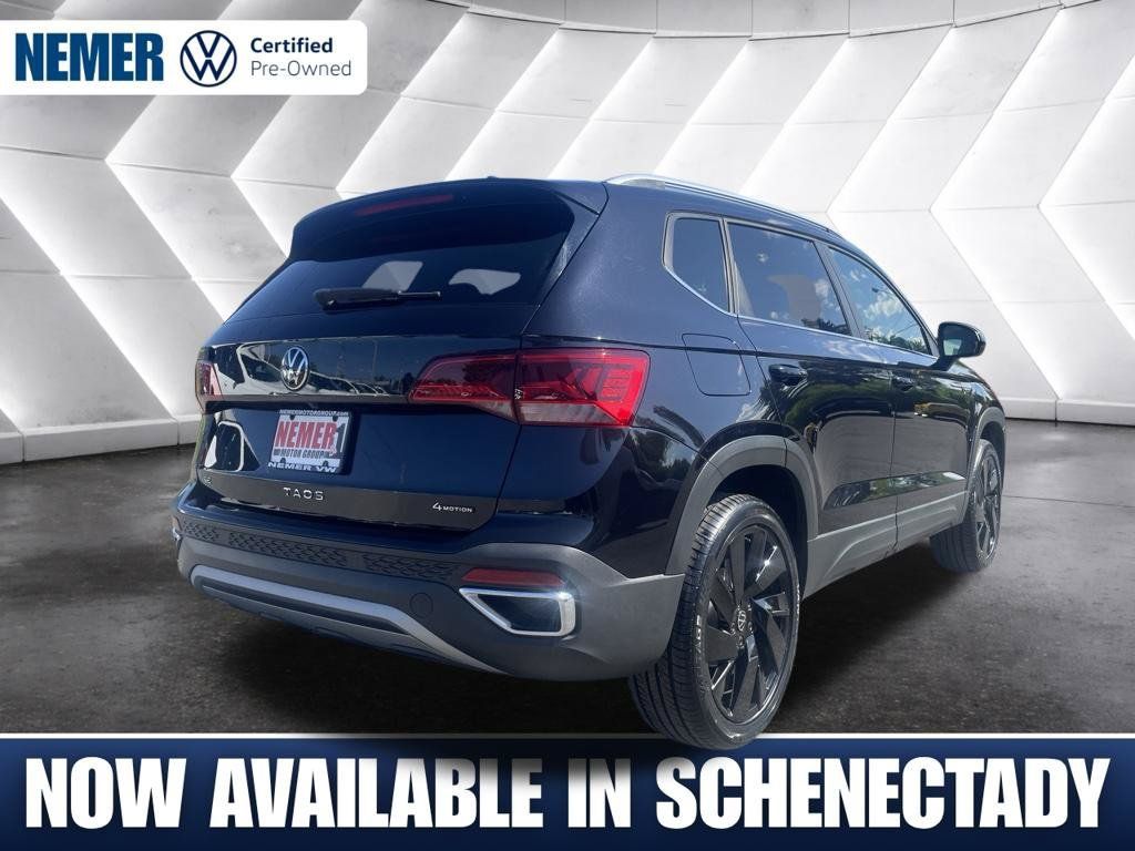 Used 2024 Volkswagen Taos SE AWD/4WD image 6