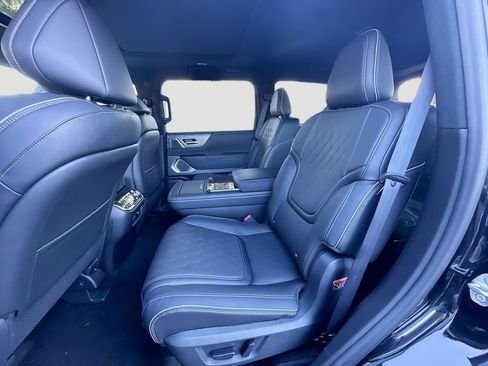 New 2026 INFINITI QX80 Autograph w/ Premium Cargo Package image 26