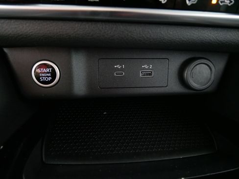 Used 2023 Nissan Rogue SV AWD/4WD image 29