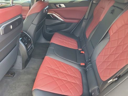 New 2026 BMW X6 xDrive40i w/ Climate Comfort Package image 34