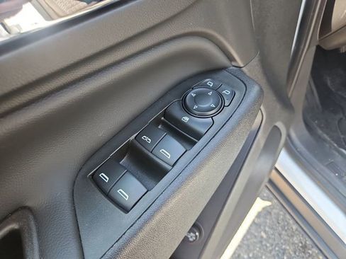 Used 2024 Chevrolet Equinox LT AWD/4WD image 12