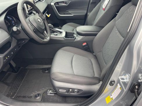 New 2025 Toyota RAV4 XLE image 9