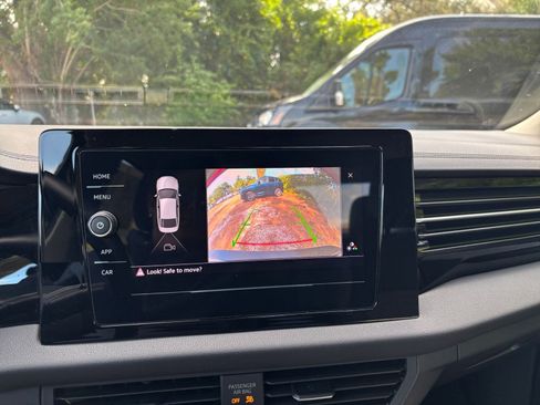 Used 2025 Volkswagen Jetta S image 17