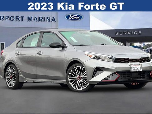 Used 2023 Kia Forte GT image 2