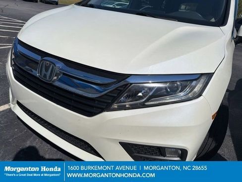 Used 2019 Honda Odyssey EX image 3