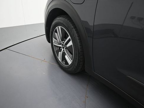 Used 2020 Kia Niro EX Premium FWD image 12