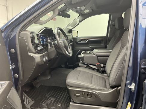 Certified 2022 Chevrolet Silverado 1500 RST w/ Z71 Off-Road Package image 3