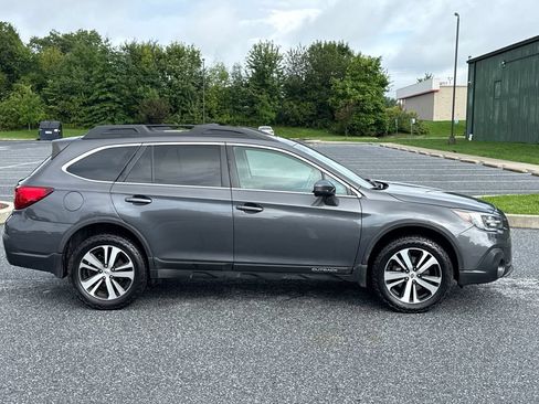 Used 2019 Subaru Outback 2.5i Limited w/ Protection Package #1 AWD/4WD image 8