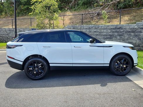 Used 2026 Land Rover Range Rover Velar S AWD/4WD image 11