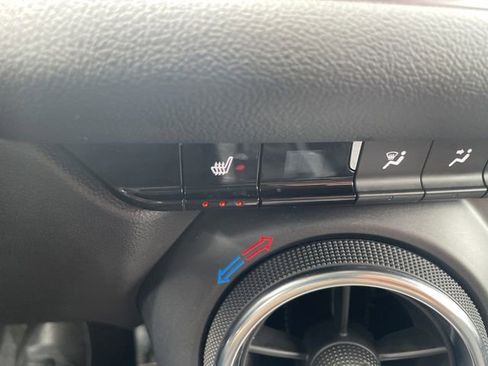 Used 2025 Chevrolet Blazer LT w/ Convenience Package image 14