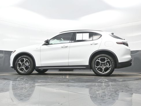 Used 2024 Alfa Romeo Stelvio Ti w/ Active Assist Plus Package image 28