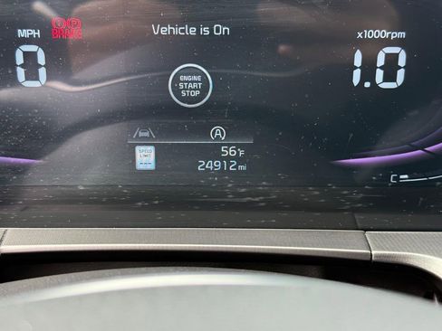 Used 2025 Kia Telluride S AWD/4WD image 19