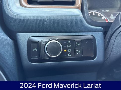 Used 2024 Ford Maverick Lariat AWD/4WD image 25