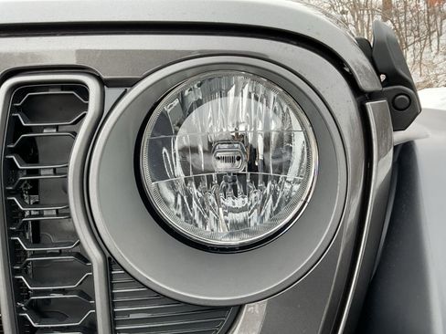 New 2026 Jeep Gladiator Sport AWD/4WD image 27