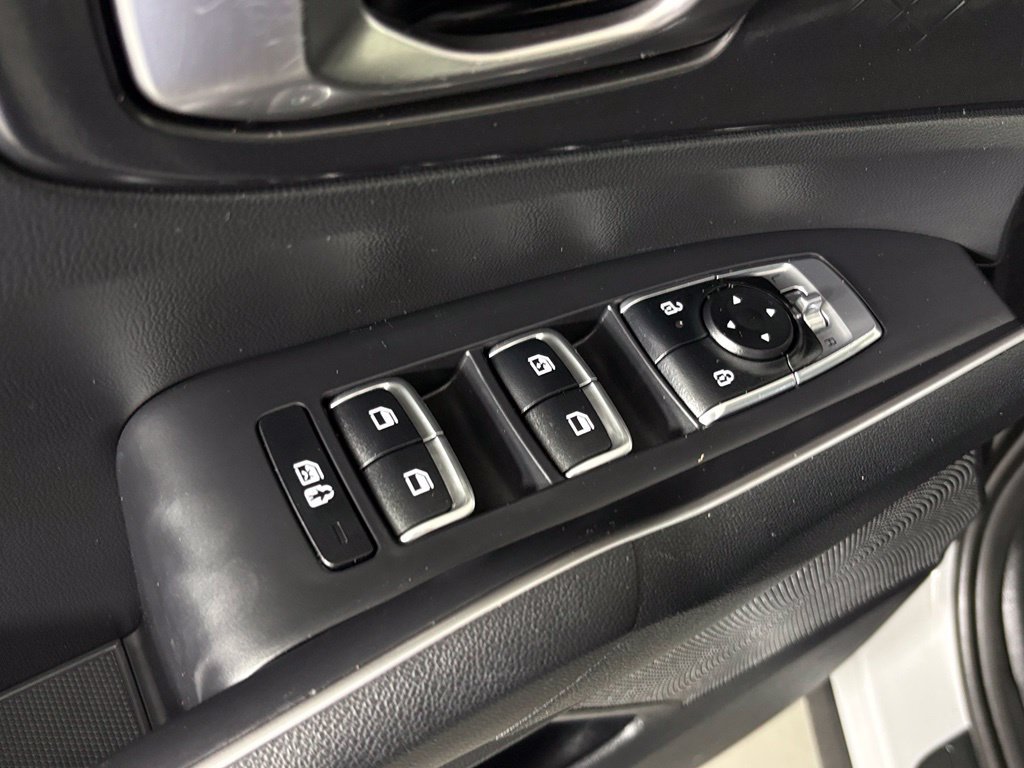 Used 2025 Kia Sorento S w/ Panoramic Sunroof Package FWD image 15
