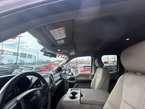 Used 2017 Ford F250 XLT w/ FX4 Off-Road Package image 11