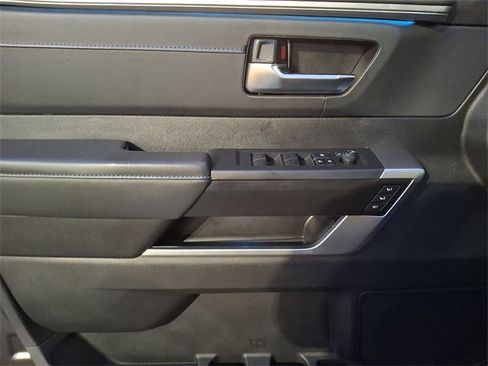 Certified 2023 Toyota Sequoia Platinum image 18