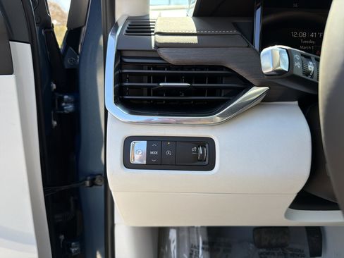 New 2026 GMC Acadia Denali w/ Super Cruise Package image 37