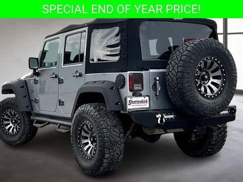 Used 2016 Jeep Wrangler Unlimited Rubicon w/ Connectivity Group image 4