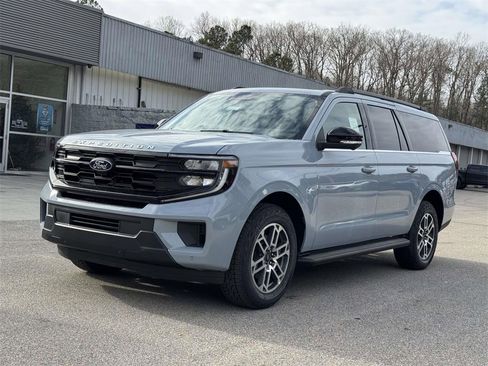 New 2025 Ford Expedition Max Active image 24
