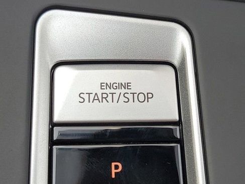 New 2026 Volkswagen Atlas SE image 36