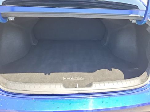 Used 2023 Hyundai Elantra SEL w/ Convenience Package FWD image 26