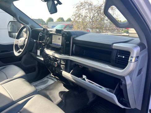 Used 2024 Ford F550 2WD Regular Cab Super Duty image 25