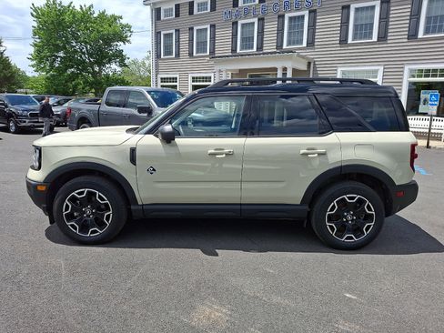 Used 2025 Ford Bronco Sport Outer Banks w/ Outer Banks Tech Package+ AWD/4WD image 8