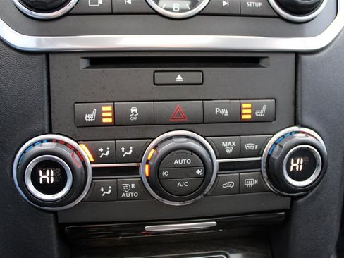 Used 2016 Land Rover LR4 HSE Silver Edition image 38