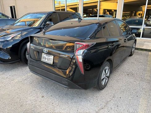 Used 2016 Toyota Prius Three image 13