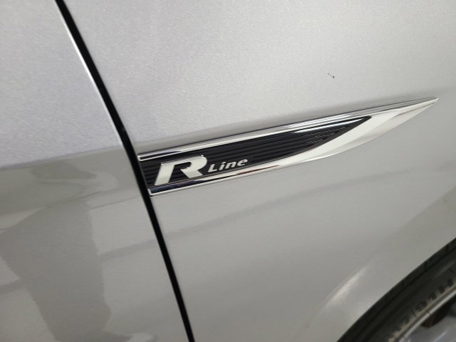 Used 2021 Volkswagen Jetta R-Line FWD image 13
